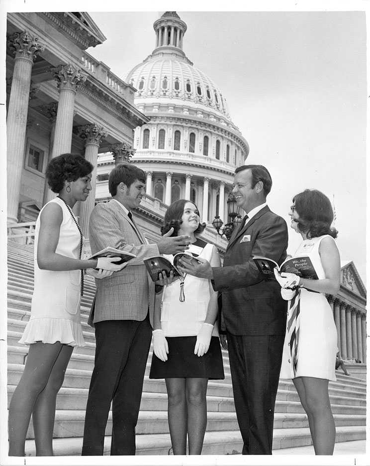 Congressman Broyhill with consistuents in Washington, D.C.