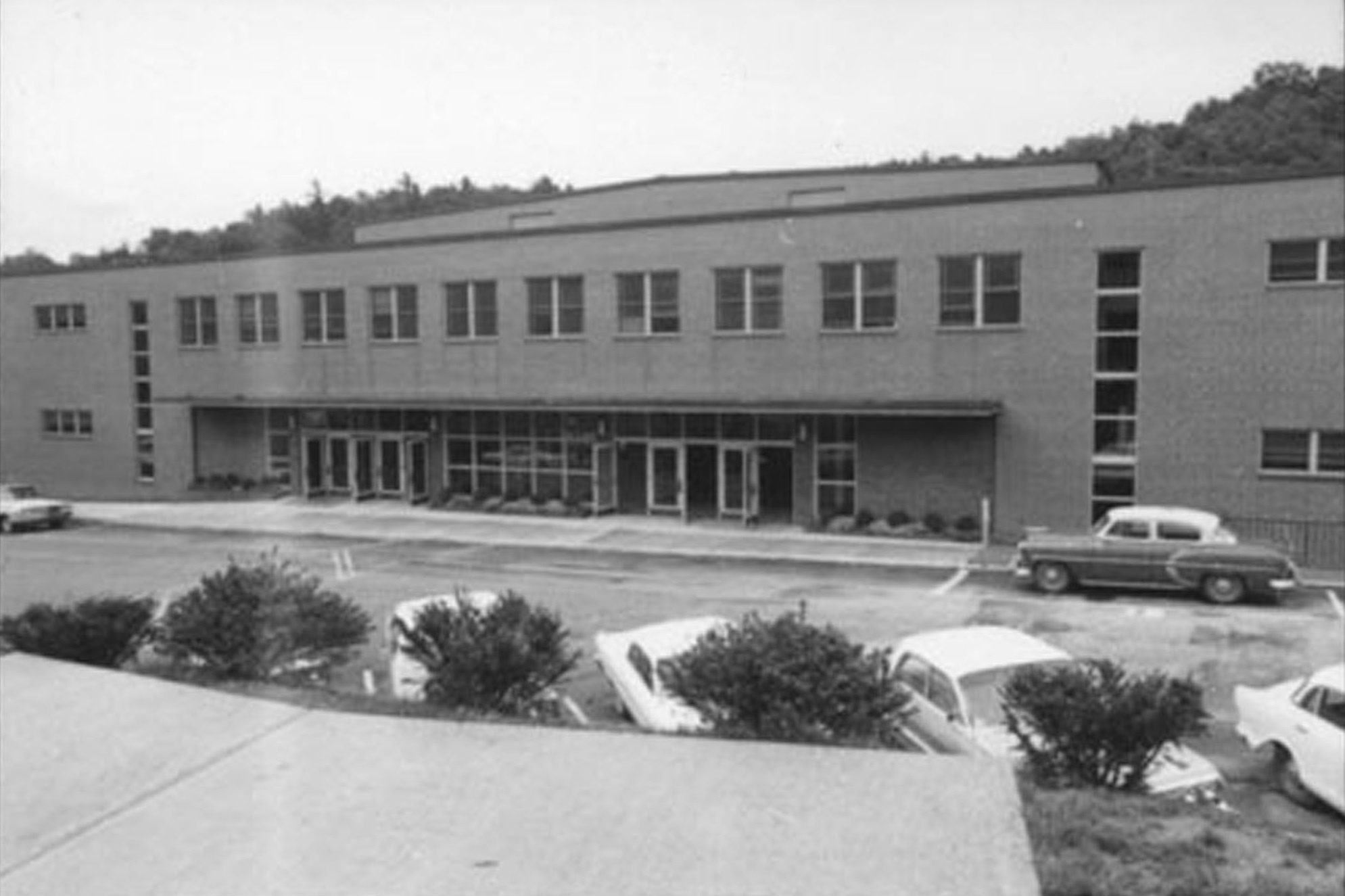 Broome-Kirk gymnasium